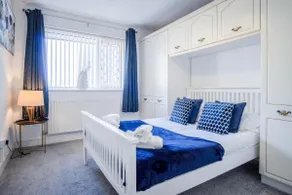 Tyle Teg - 3 Bedroom Holiday Home - Clydach - Image 3