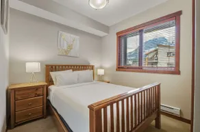 Beautiful Peak Vista - 2BR w Stunning Mt Views - Image 2