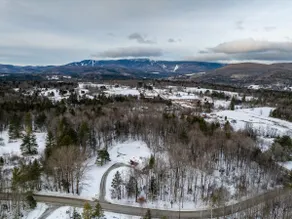 Green Mountain Retreat close to skiing - Image 2