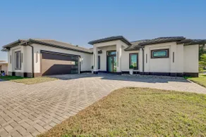 Luxe Outdoor Space! Pet-friendly Cape Coral Home - Image 3