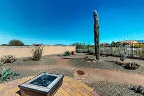 3BR single-level mountain view retreat with yard - Image 5
