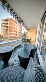 Modern app. w. Balcony &AC, 500m from Lake & Train - Image 4