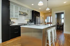 The River Park House | A Modern South Main Retreat - Image 3