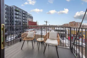 Rooftop BBQ | City Views | Walk to Lakes - Image 5