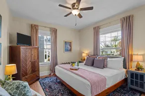 1332 Laurel St - Image 4