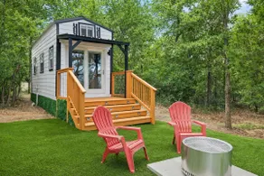The Doodle House | Lake Front Tiny Home - Image 3