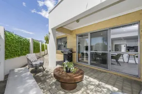 Luxury on Lewes - 3BR Free Wi-Fi - Image 3