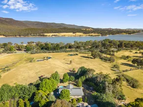 Yarrowood - Country Retreat near Lake Nillahcootie - Image 2