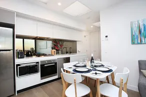 StayCentral - Northcote Hill Penthouse - Image 2