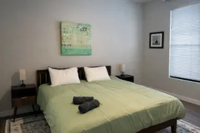 Prime Downtown Eau Claire 1BR | UWEC & Hospital - Image 2