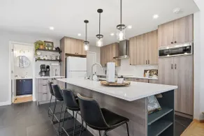 Modern 4 Bedroom Castle Rock Home - Image 2