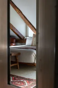Schoonmaker Retreat: 2 Homes. Sauna + Hot Tub - Image 4