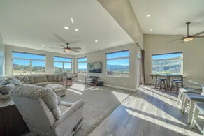 MonArk Chalet – Home in Salida - Image 2