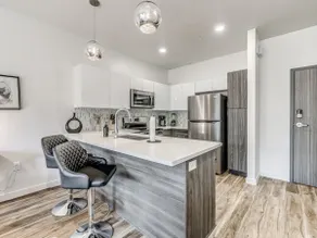 Stylish Modern Stay Near Tinker AFB & OKC - Image 2