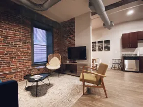 Downtown Historic Loft > 1 BLOCK TO BROADWAY > 304 - Image 5