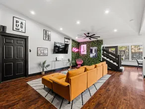 Carrollton Beautiful House with Pool - Image 5