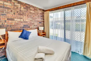 1 Bedroom Self Contained Unit - Image 3
