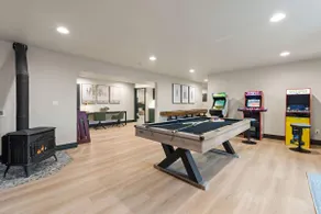 Tamarack: Fall basecamp with sauna and game room - Image 5