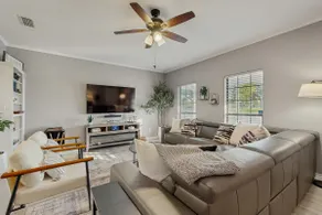 Stunning Rivrefront 3BR with Hot tub, water view! - Image 5