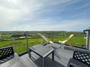 Corn Keep - self catering apartment with balcony - Image 2
