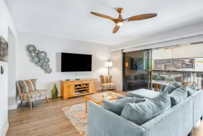 Modern 2BR 3rd-Floor | Balcony | Pool - Image 3