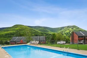 Scribners Retreat | Sleeps 6 | Huge Patio/Jacuzzi - Image 3