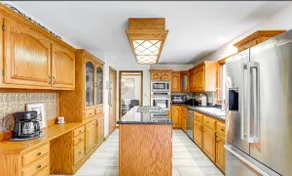 Stately Tudor Near Wineries, Airport, Hiking - Image 2