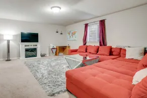 Spacious Family Getaway w/ Yard in Kalamazoo! - Image 3