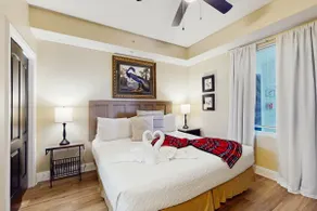 1 BR condo with lakefront balcony & heated pool - Image 3