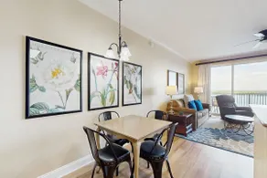 1 BR condo with lakefront balcony & heated pool - Image 5