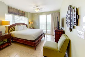 14th-Floor Gulf front condo with beach views, hot - Image 4
