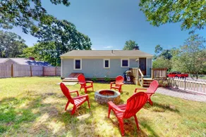 Prime Location: Yard, Firepit & Beach Pass! - Image 4
