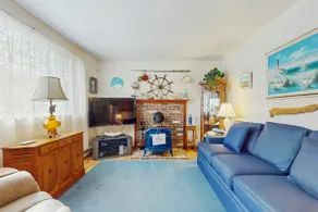 Charming Cape Cod: AC, Large Yard & Beach Gear - Image 2