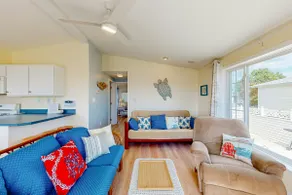 Bay-View Retreat: 2 Pools, Sports Courts & More! - Image 5