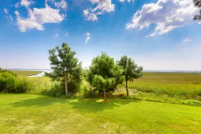 Bay-View Retreat: 2 Pools, Sports Courts & More! - Image 4