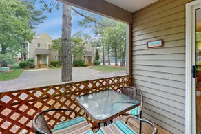 Stewards Watch townhome near beach with screened p - Image 2