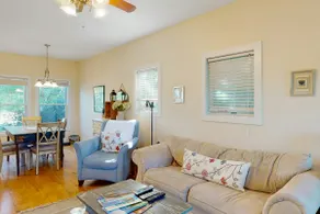Charming Lakeside Farmhouse with Deck and AC - Image 5