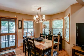 Stunning 4BR Dog Friendly | Hot Tub - Image 5