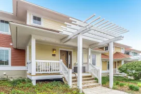 Modern Ski-in/Ski-out Townhome with Pool & Wi-Fi - Image 2