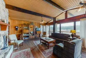 Morris Villa Upper - Image 3