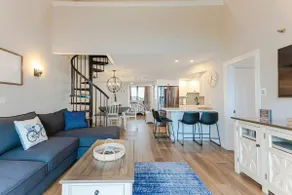 Helt fantastisk 3-sovrum Sea Colony Condo! Ocean Front w / Premium Renovation - Image 2