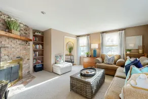Spacious wooded retreat near canal & beach with de - Image 4