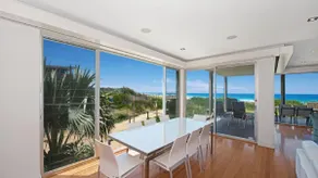 The Pavillion 1 - Beachfront - Image 4