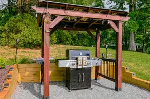 Charming Oasis with Alfresco Dining, 3 Smart TVs, - Image 3