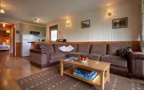 Laburnum Lodge sleeps 6 wheelchair access - Image 5