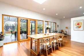 The Greenhouse - Spa & Fire - Pet Friendly - Image 4