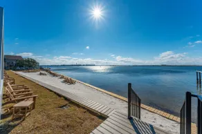 Luxury Waterfront Cabin 4 - Image 5