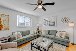 Watts Barr Waterfront Retreat - Image 4