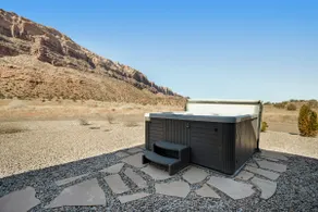 Unbeatable Canyon Views 3BR Home with Hot Tub - Image 2