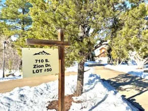 Spacious Zion Escape | Hot Tub, EV Charger & Deck - Image 5